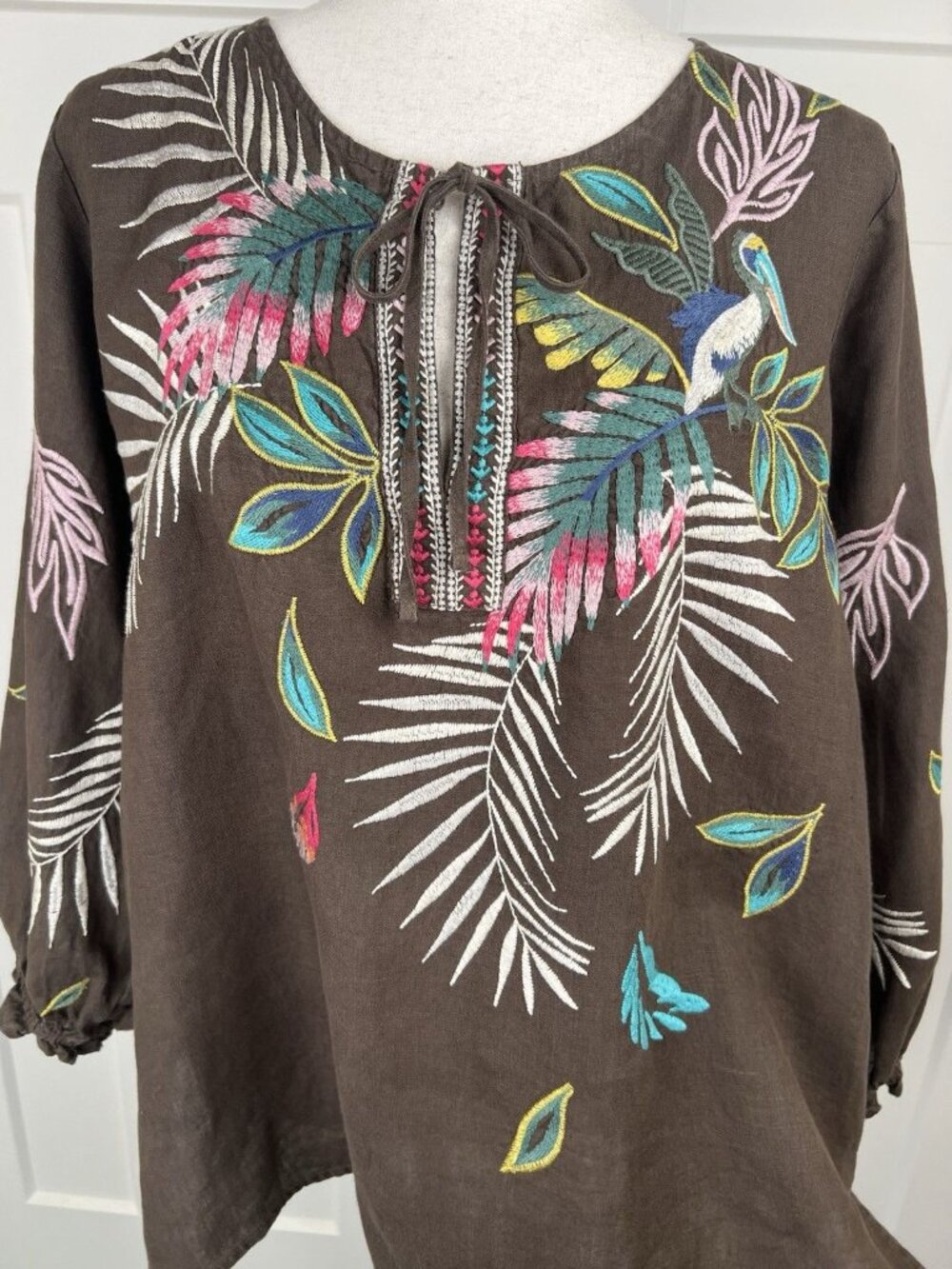 Johnny Was Kahluhi Linen Peasant Blouse L Brown Embroidered Boho Tie Neck Top - Picture 2 of 12